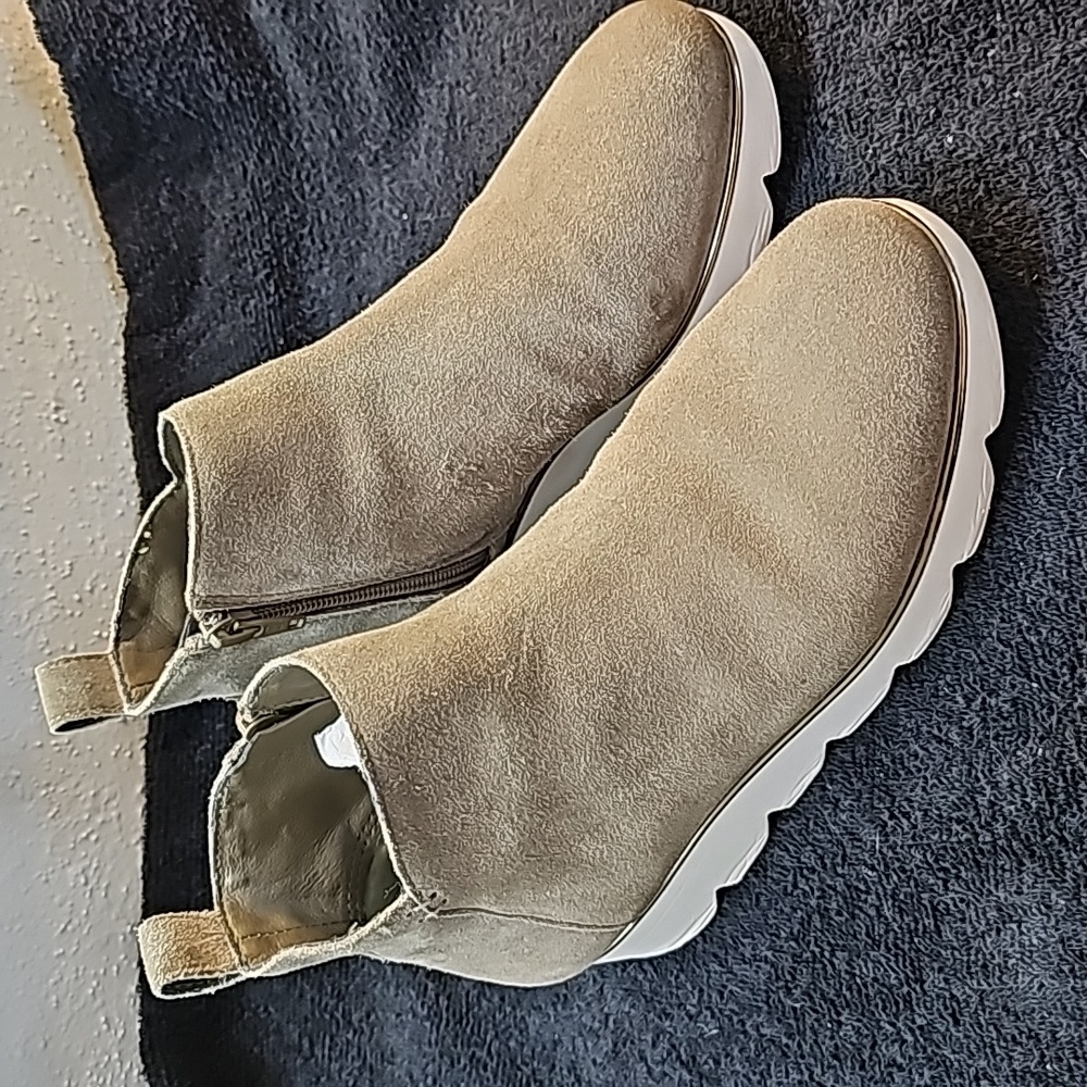 Alex Marie Green/Grey Leather Boots Size 6.5 EUC
